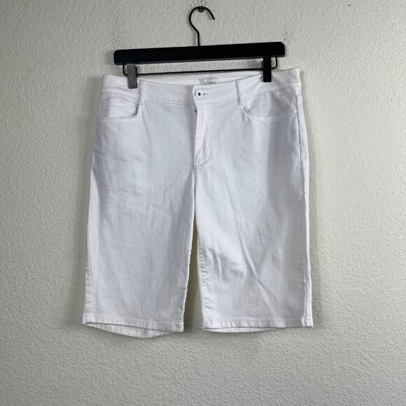 J.Jill White Denim Bermuda Shorts Size 8 5-Pocket Belt Loops Zip Button Closure - Picture 6 of 10